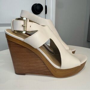 Michael Kors Wedge Sandals Cream Leather Platform Heel Size 9.5